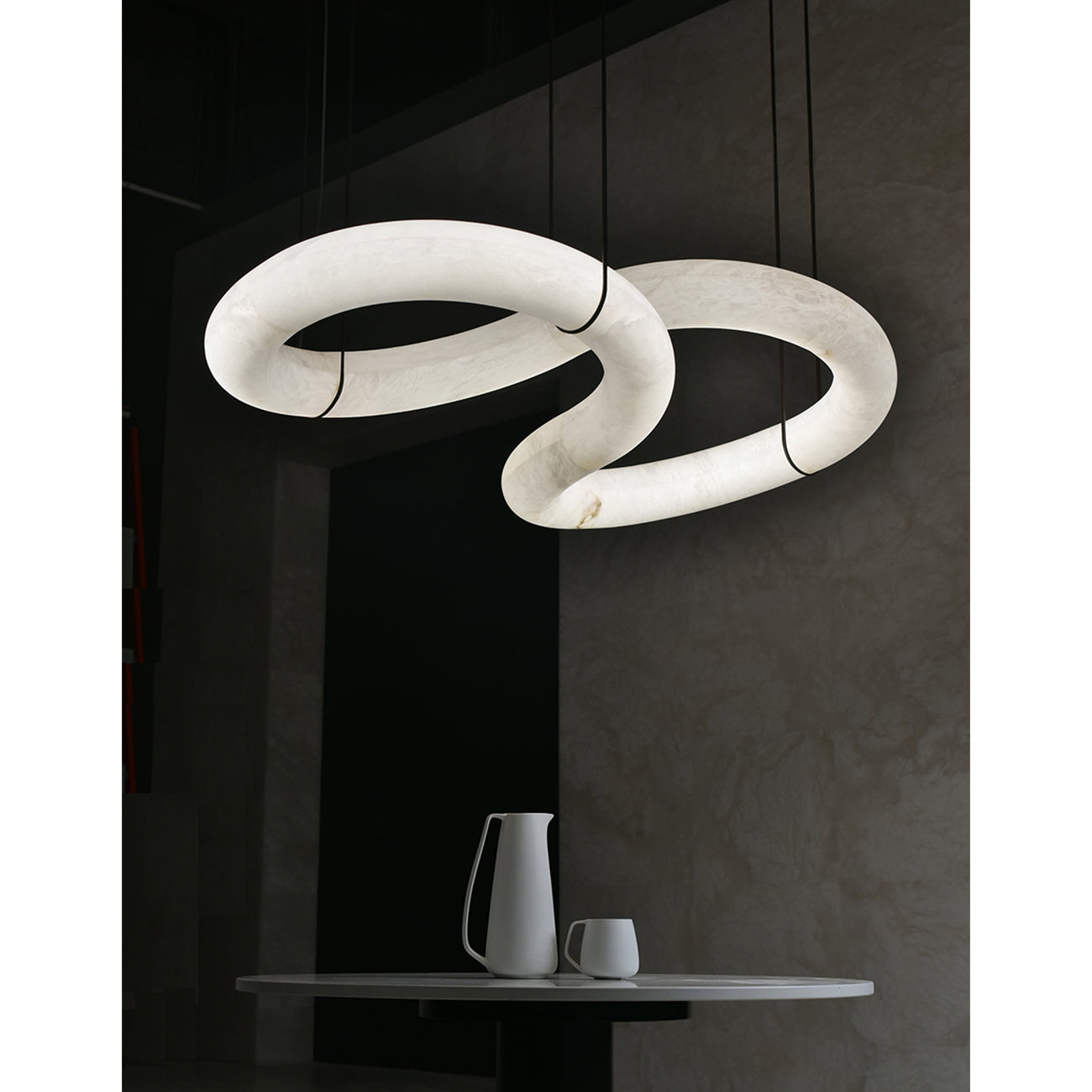 Utalyra Curved Alabaster Pendant Light
