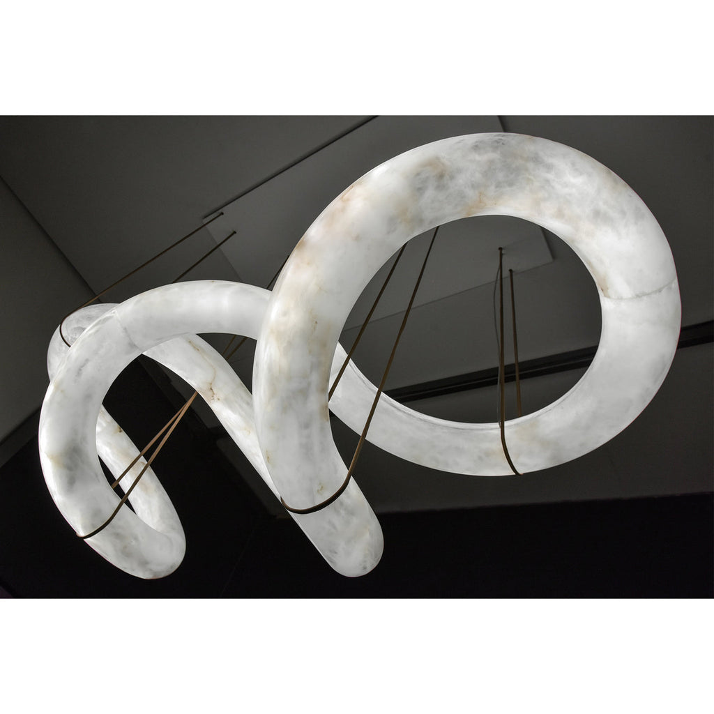 Utalyra Curved Alabaster Pendant Light