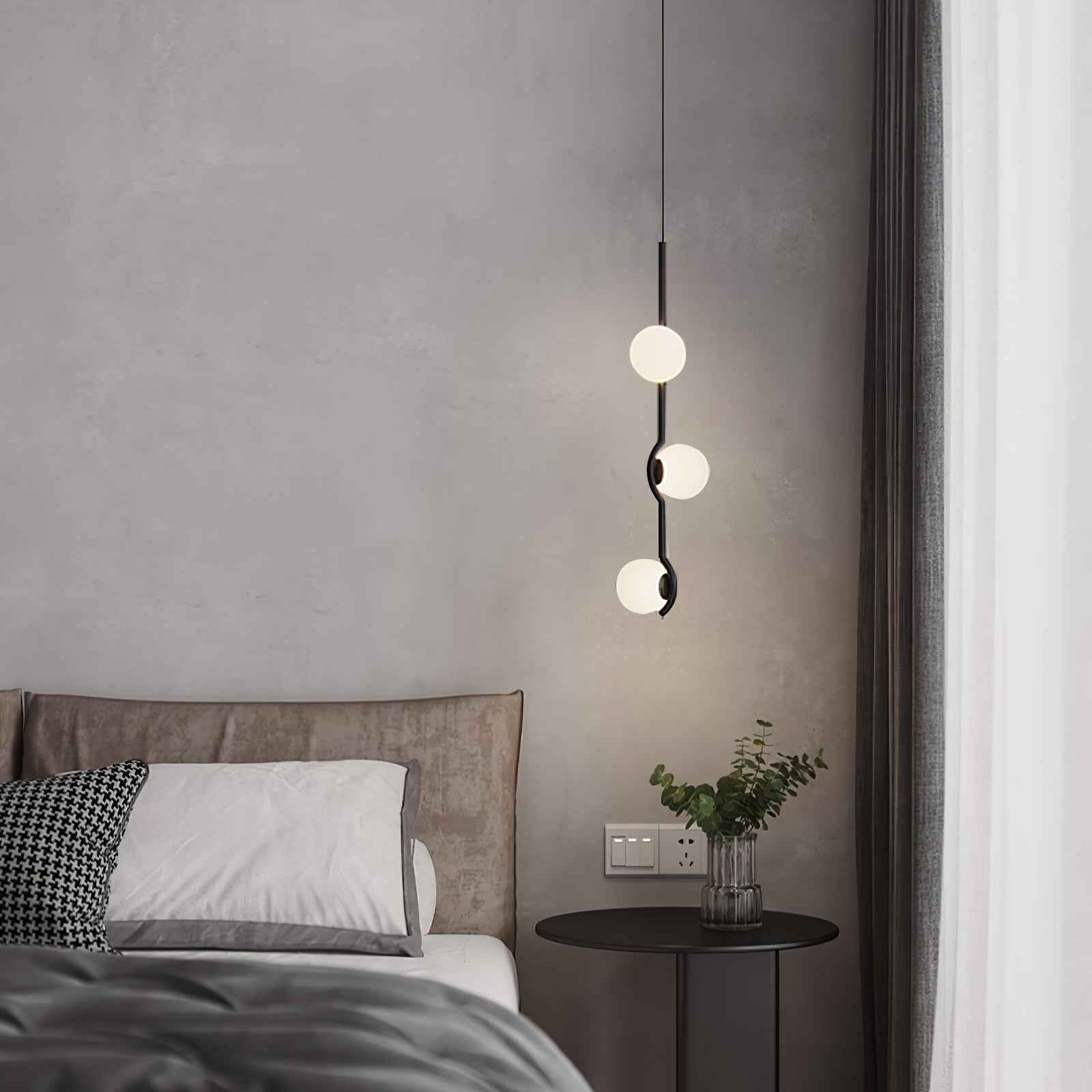 Fayno White Globe Chandelier