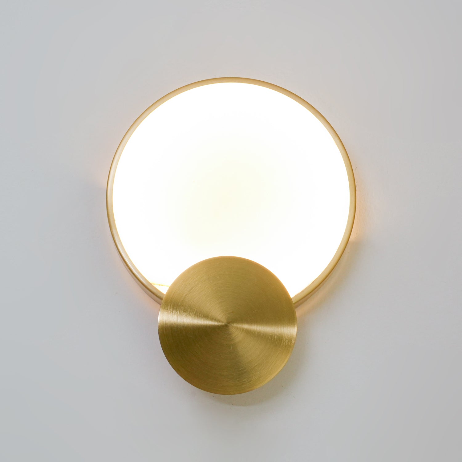 Myvelarae Wall Light Circular in Alabaster - Kingsley Beaumont