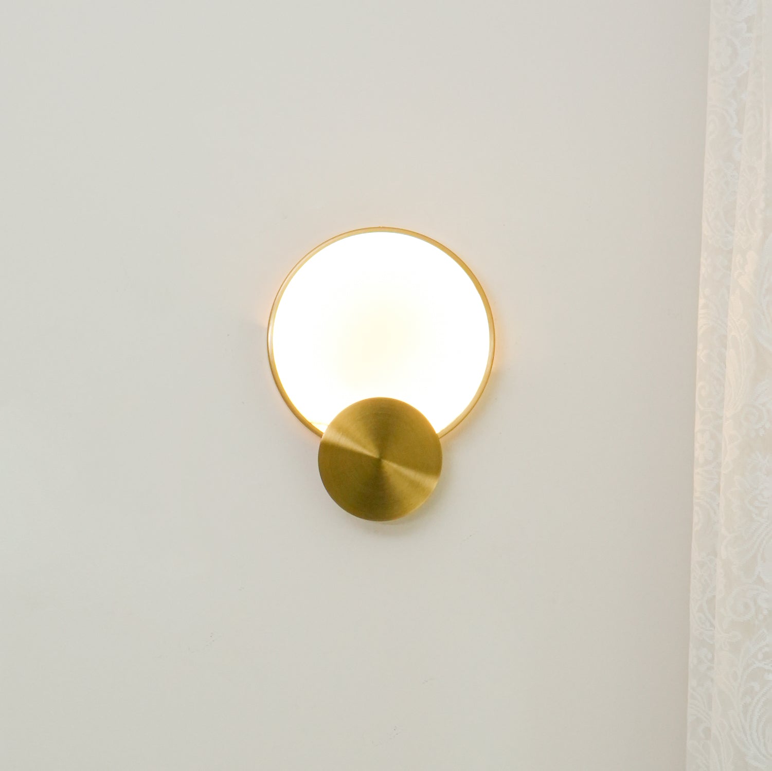 Myvelarae Wall Light Circular in Alabaster - Kingsley Beaumont