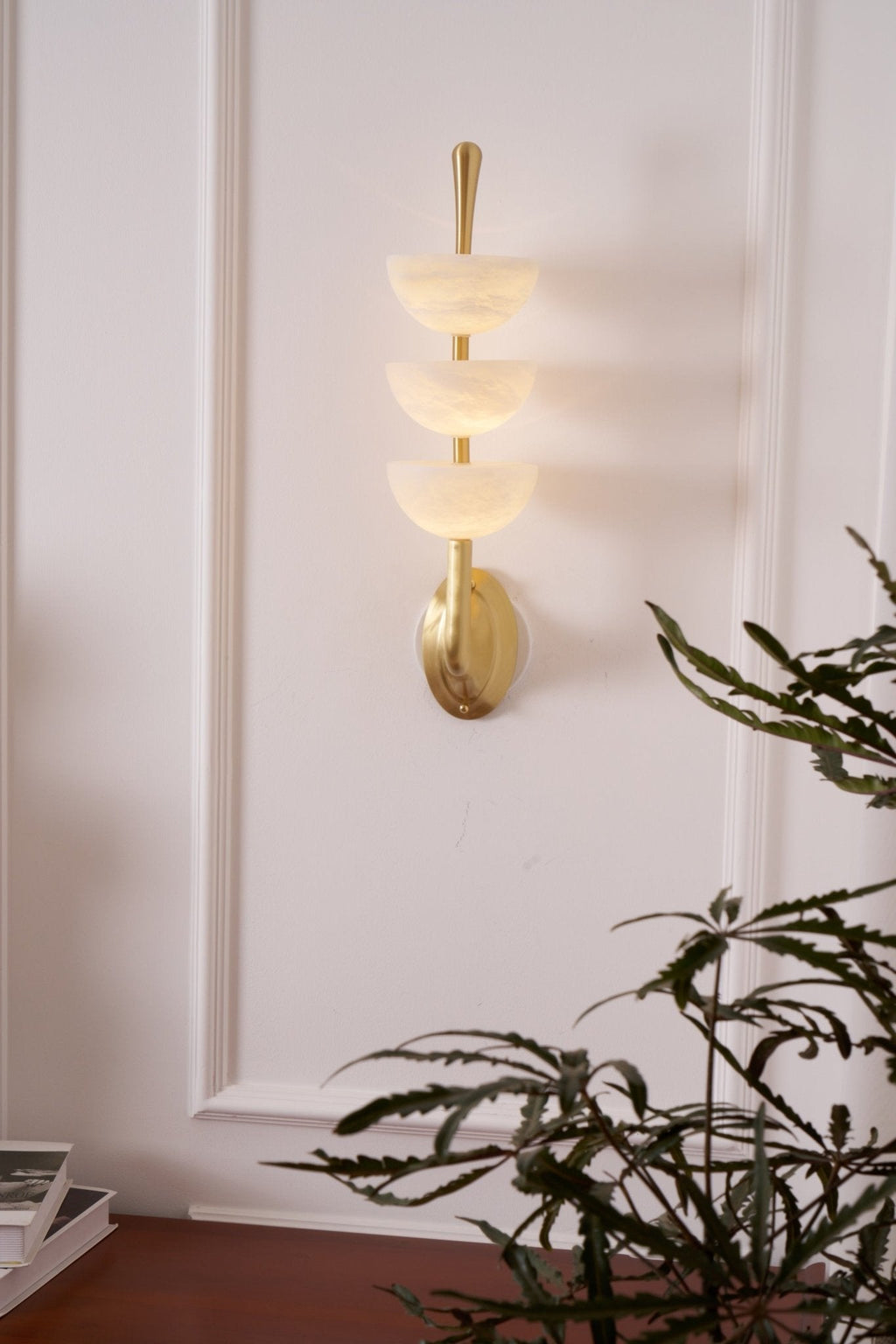 Ulmiraris Wall Light Modern in Alabaster - Kingsley Beaumont