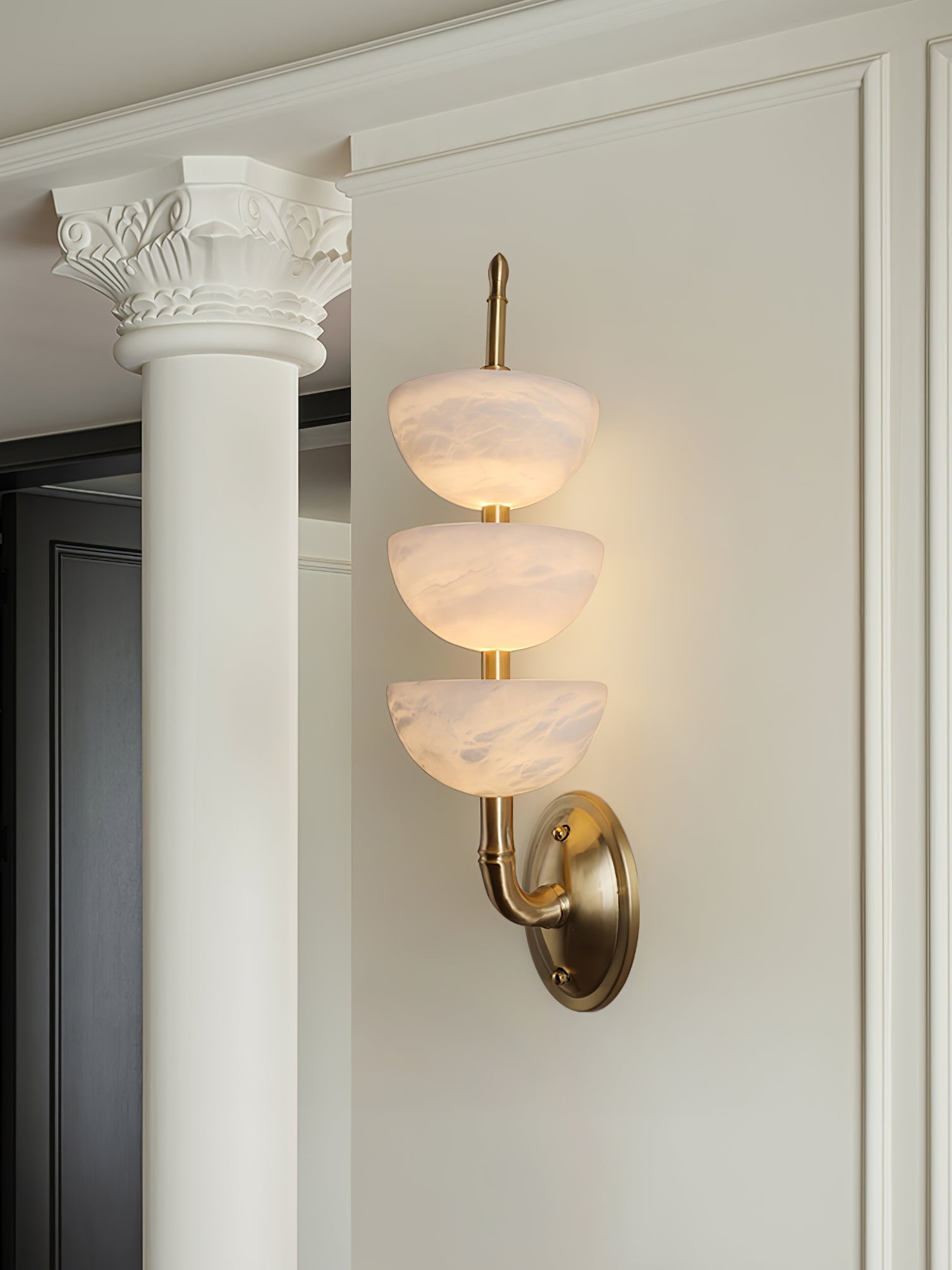 Ulmiraris Alabaster Wall Light
