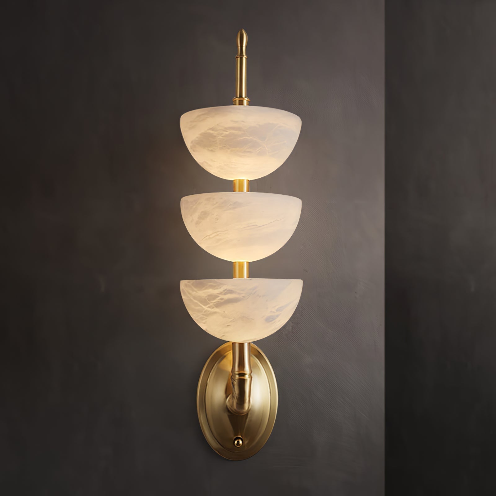 Ulmiraris Alabaster Wall Light