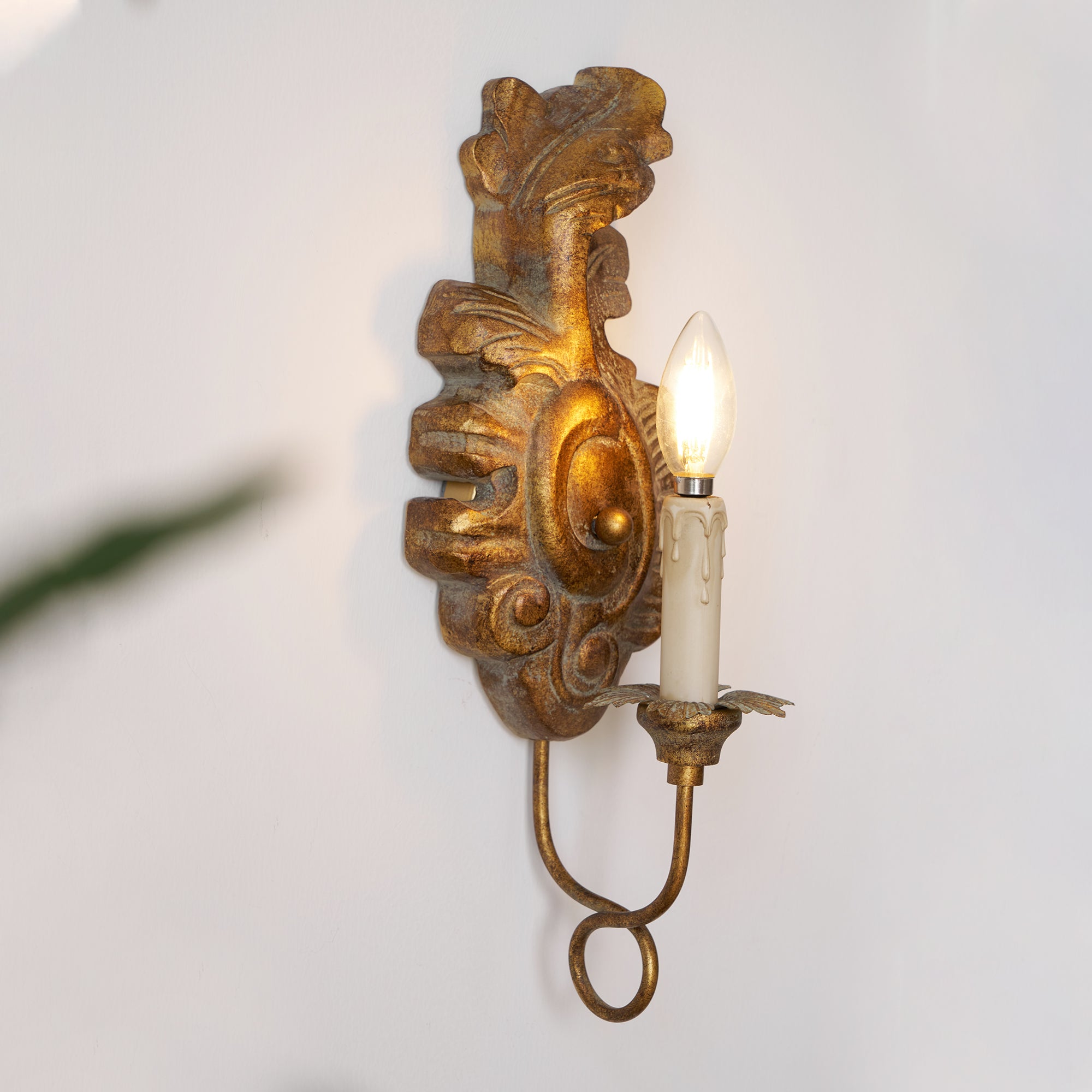 Louis Indoor Wall Lamp Wood
