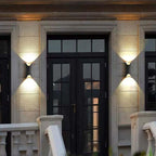 Noxel Curved Outdoor Wall Mounted Led Lamp