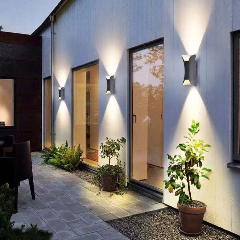 Noxel Curved Outdoor Wall Mounted Led Lamp