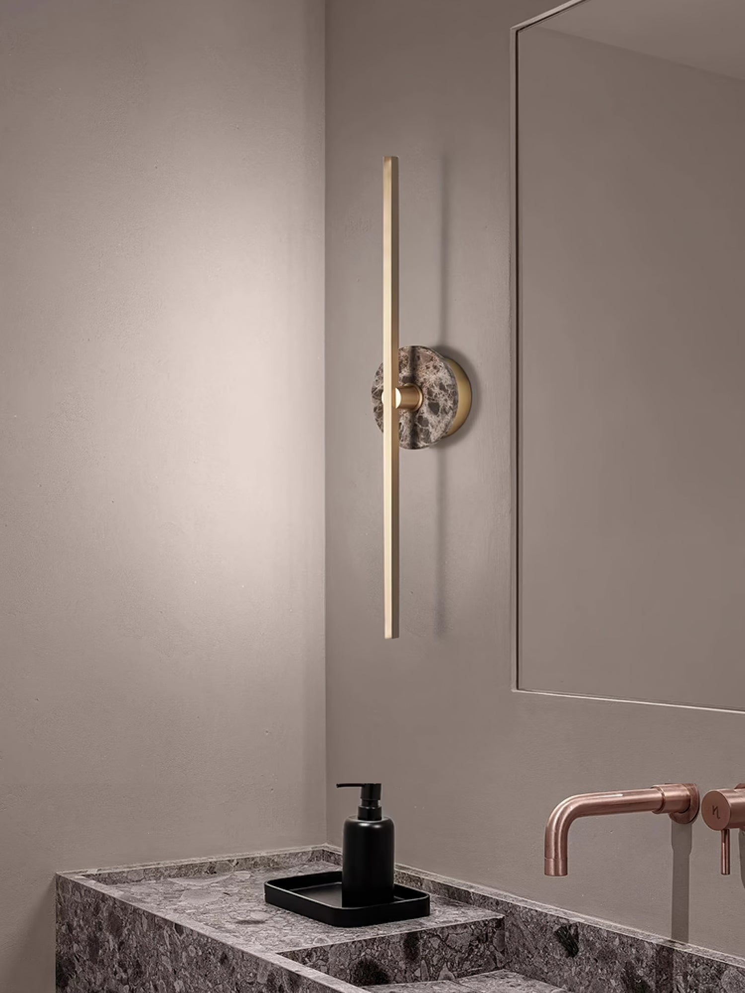 Elmarir Linear Alabaster Wall Light