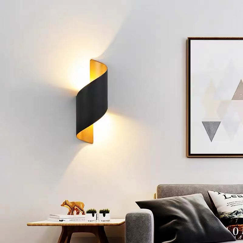 Travin Modern Conch Shape Spiral Outdoor Wall Lamp, Black/White/Gold
